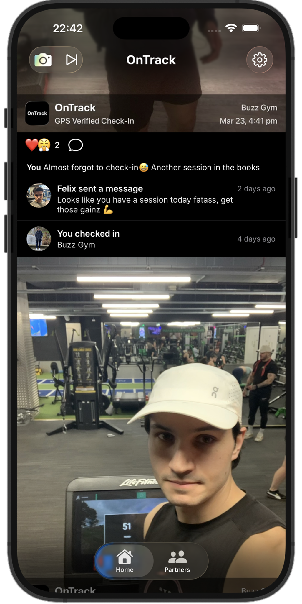 OnTrack dark mode screen